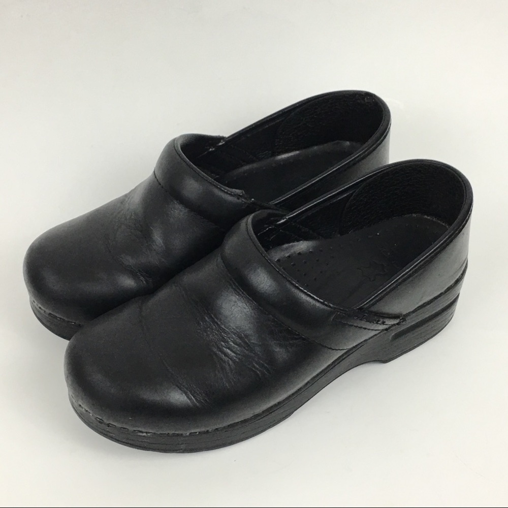 Dansko Womens Professional Nursing Clogs Size 38
